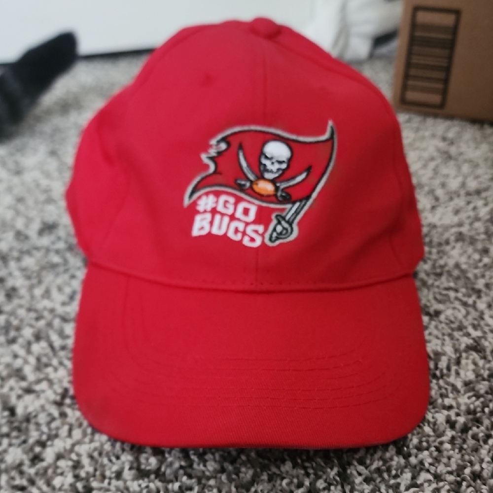 Red Buccaneers Cap